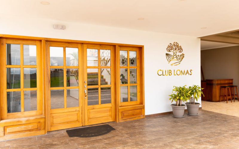 ¿Qué es un club residencial para adultos mayores en Ecuador y por qué elegirlo desde  Costa Rica?