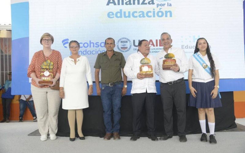 Ficohsa y su impacto en la educación de Honduras